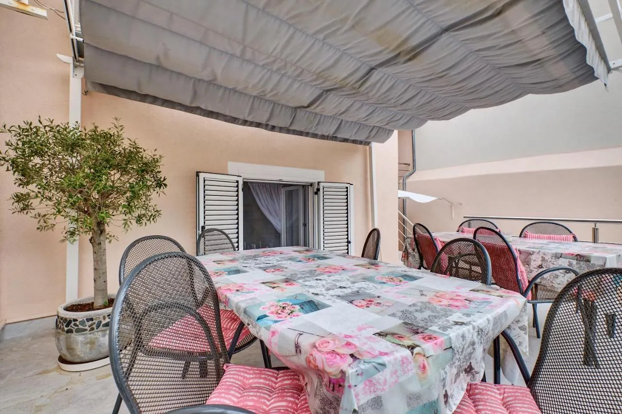 Apartments Ljubica Veli Lošinj 0*,  Horvátország