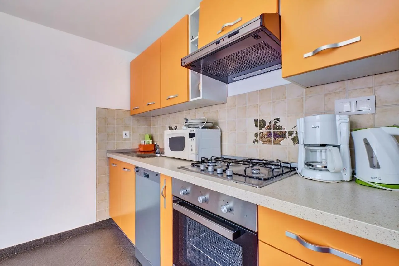 Apartments Ljubica Veli Lošinj 0*,
